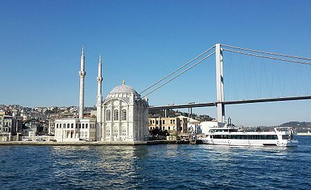 IOSTANBUL-BOSPOR.jpg