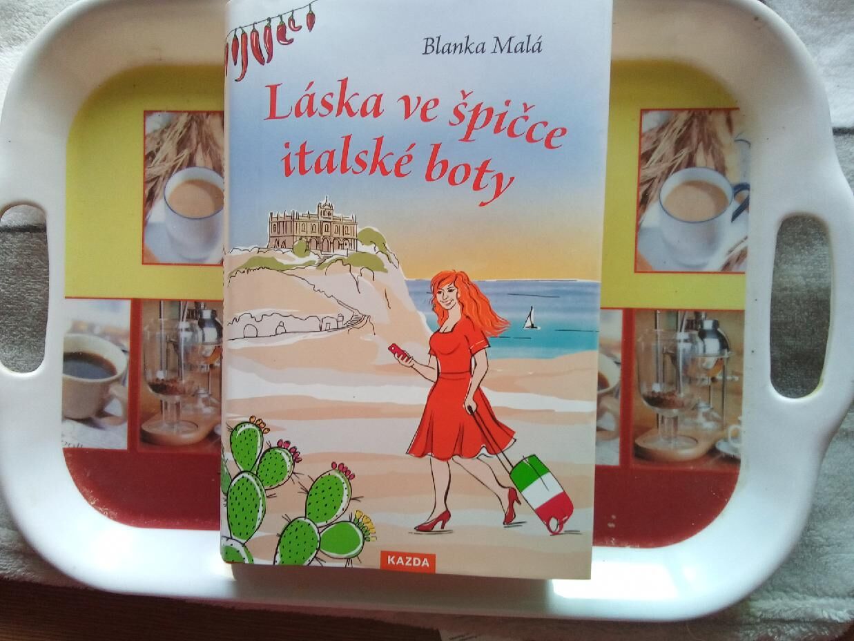 KNIHA-11693050007.jpg